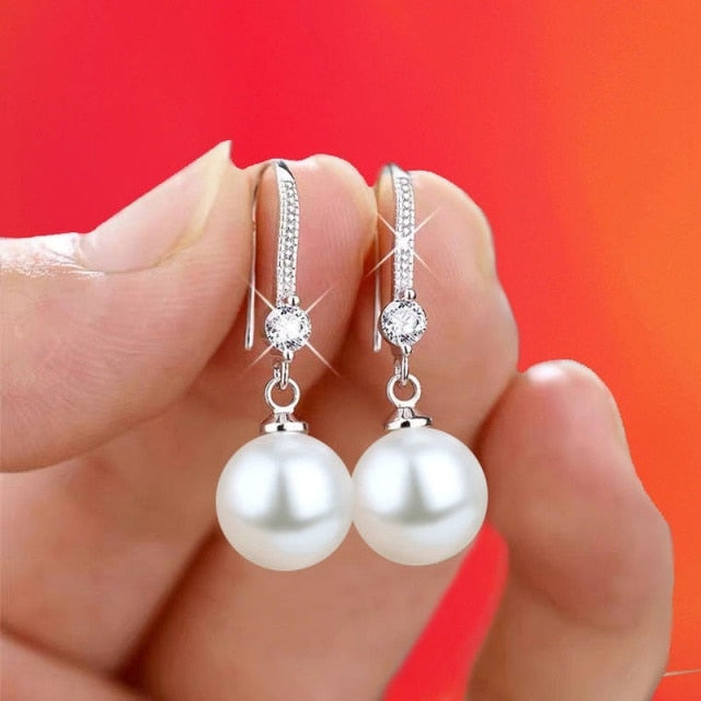 Exquisite Fashion Silver Color Water Imitation Pearls Drop Earrings for Women Shiny Red Green Round Imitation Pearls Earrings